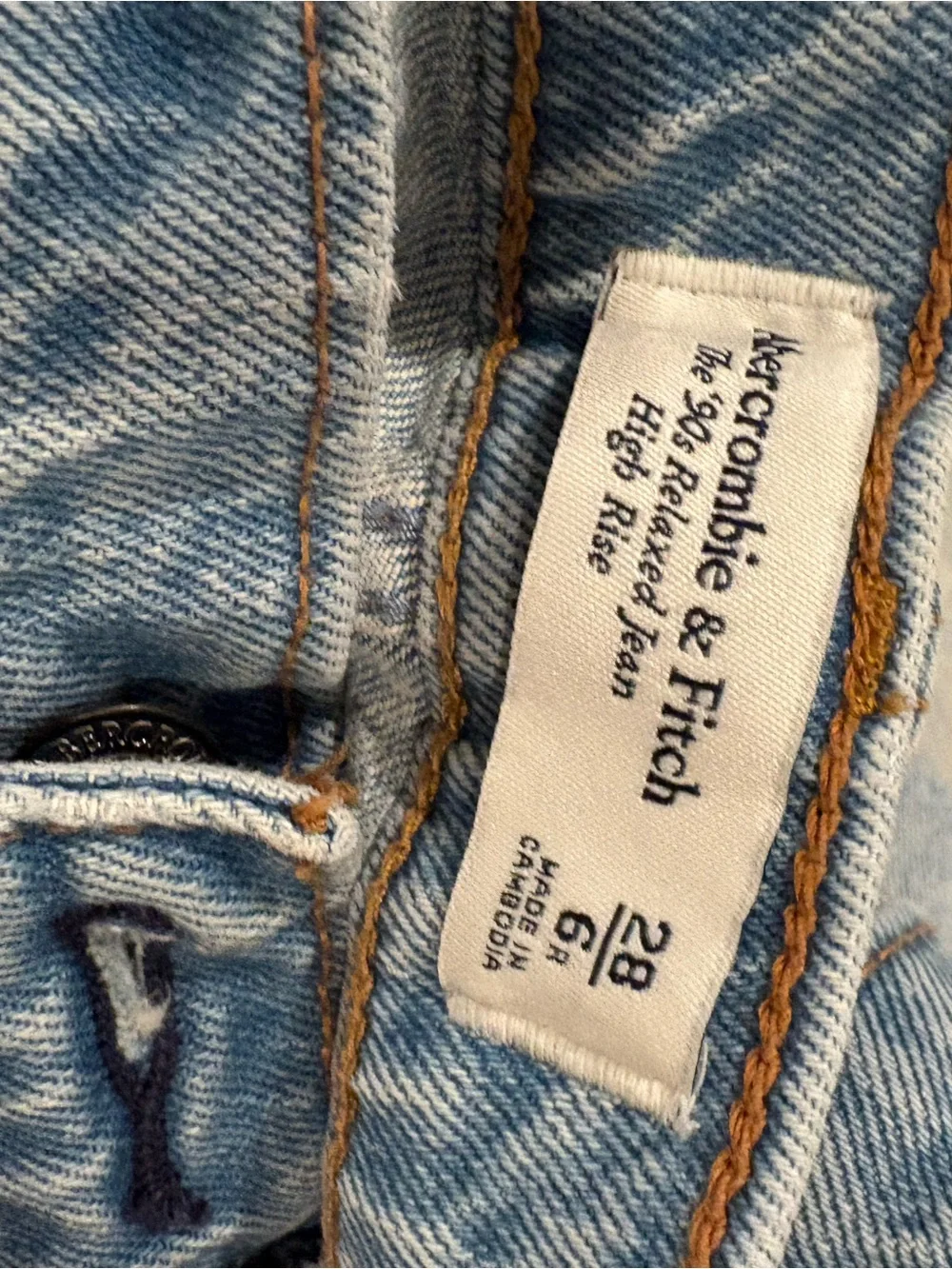 2 Pair of Abercrombie & Fitch Women's Straight Leg Jeans - Picture 2 of 3